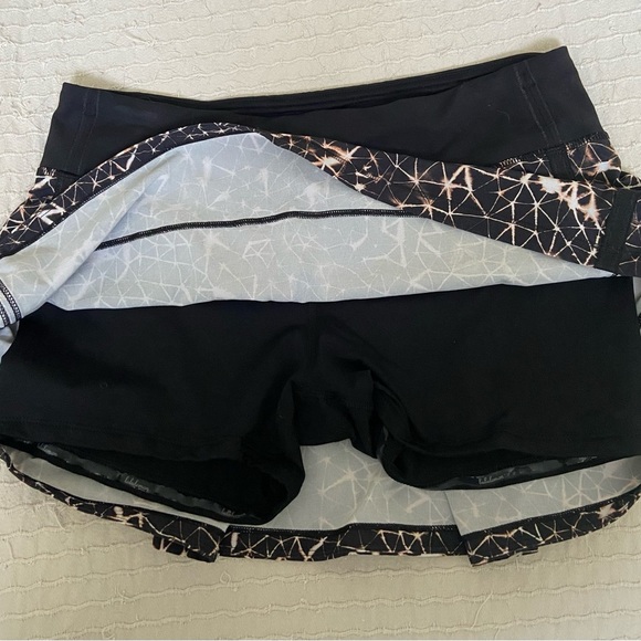 Lululemon Pace Rival Mid-Rise Skirt - Picture 2 of 8